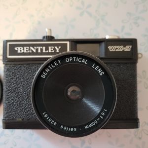 VTG Bentley WX -3 35mm camera w/ case & pouch pre-owned untested EUC